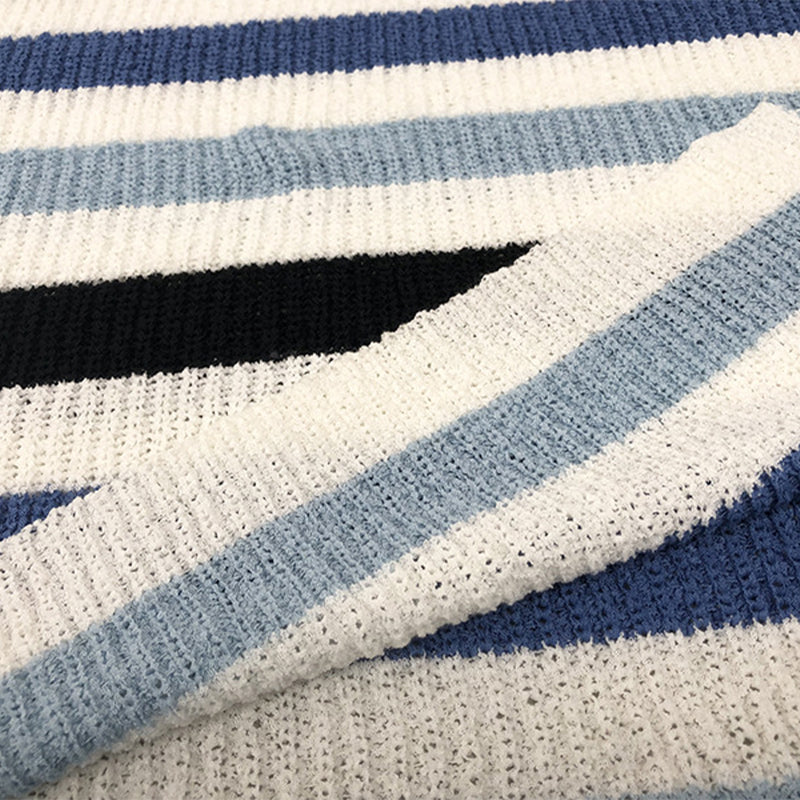 Rachel - Strickwaren mit ausgestellten Ärmeln