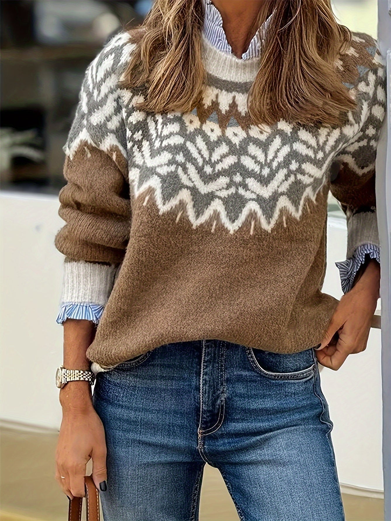 Lässiger Strickpullover mit hohem Halsausschnitt