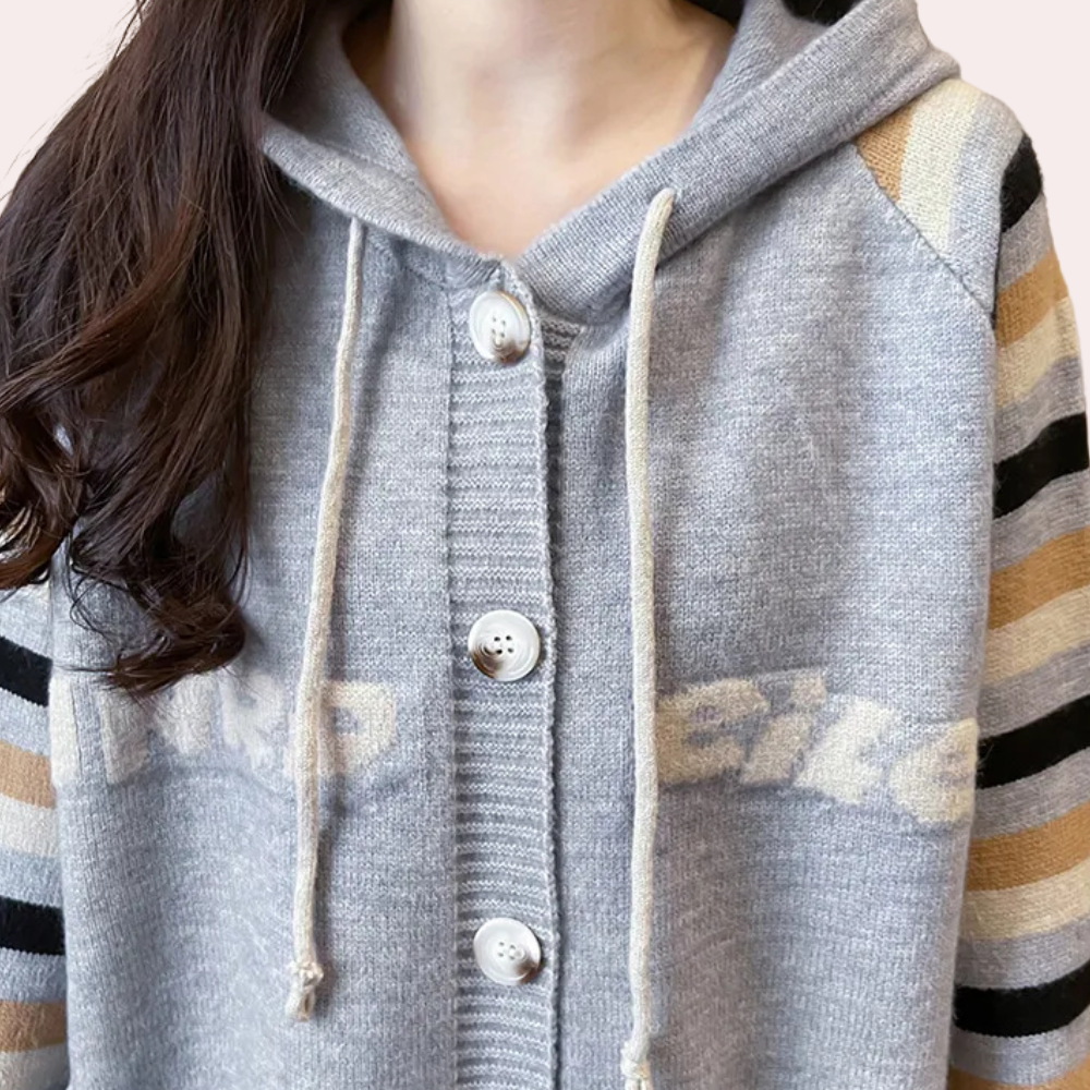 Isidora - Praktische Strickjacke mit Kapuze für Frauen