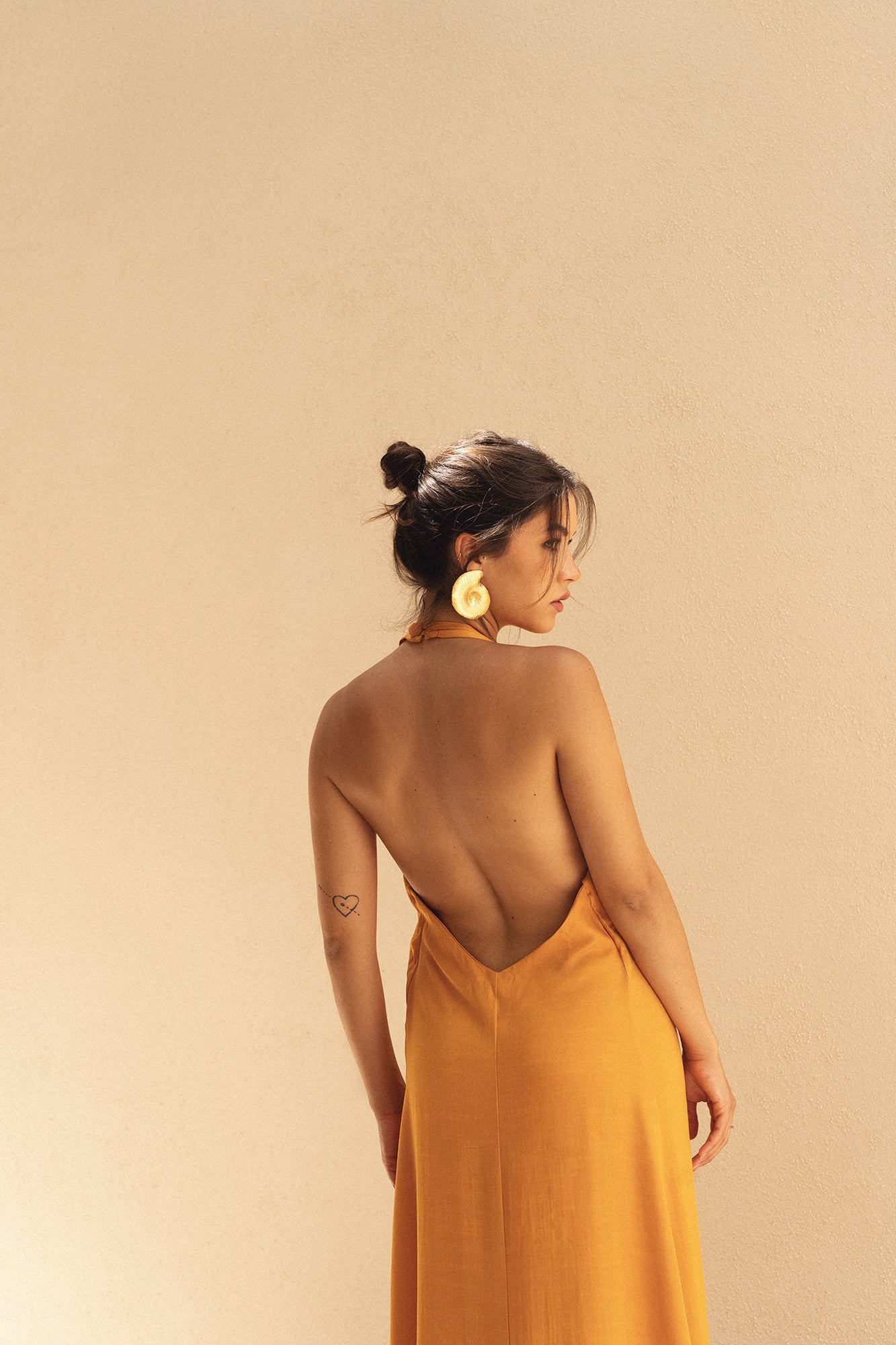 Damen Sommerkleid Elegantes Offenes Rücken Design - Mandarine-3