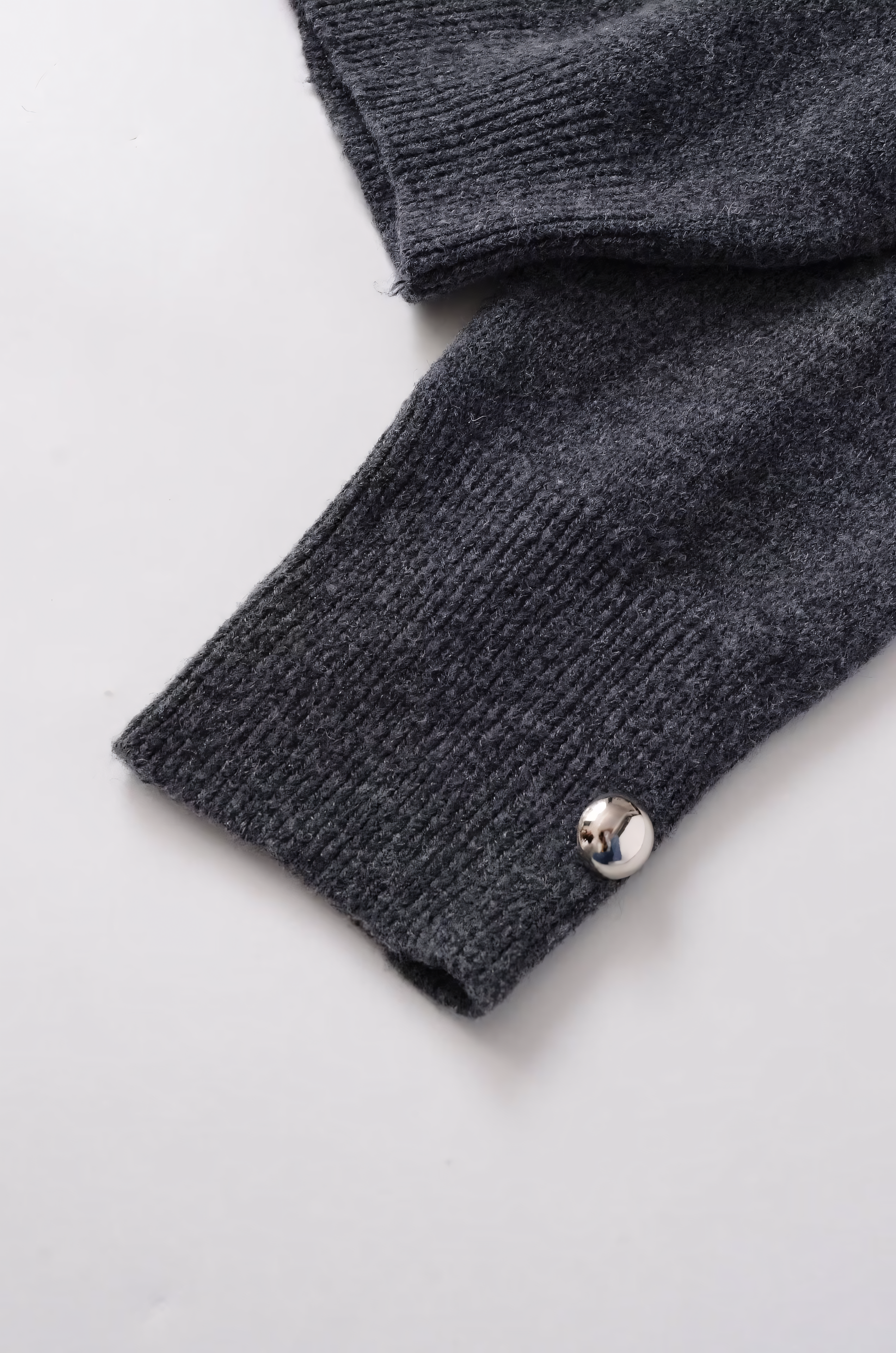 Damen Pullover mit Ausschnitt in V-Form und dezenter Wickelausführung