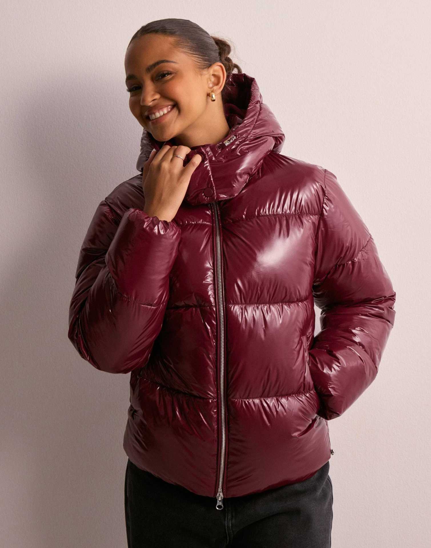 Damen Glänzende Steppjacke mit abnehmbarer Kapuze Fudus 6