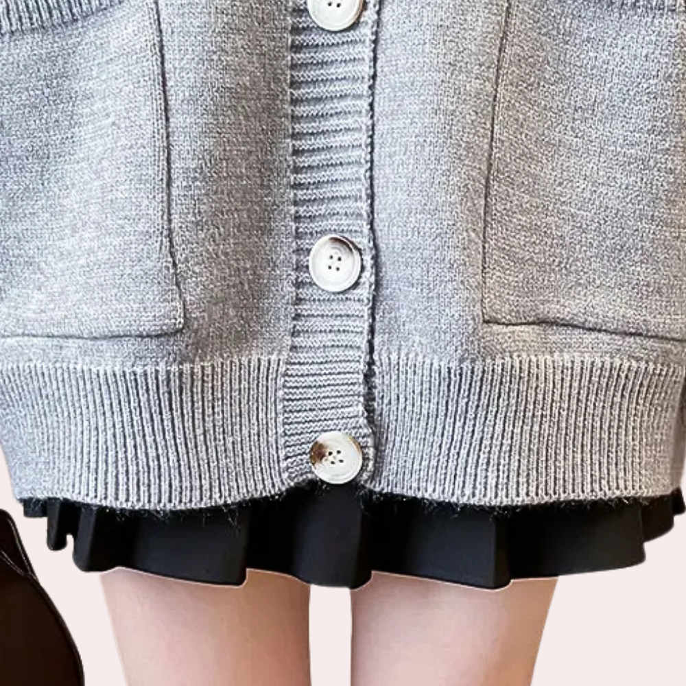 Isidora - Praktische Strickjacke mit Kapuze für Frauen