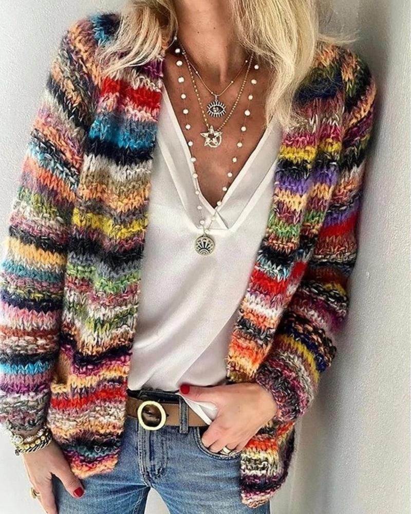 Strickjacke mit Regenbogenstreifen und Offener Vorderseite
