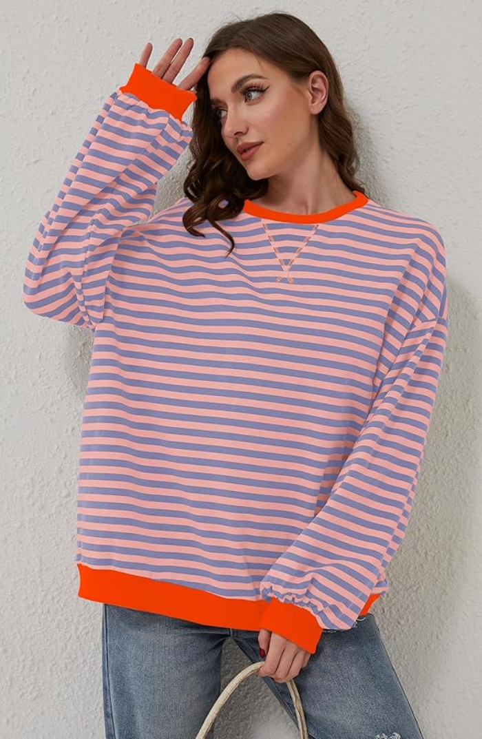 Gestreifter Pullover in Übergröße