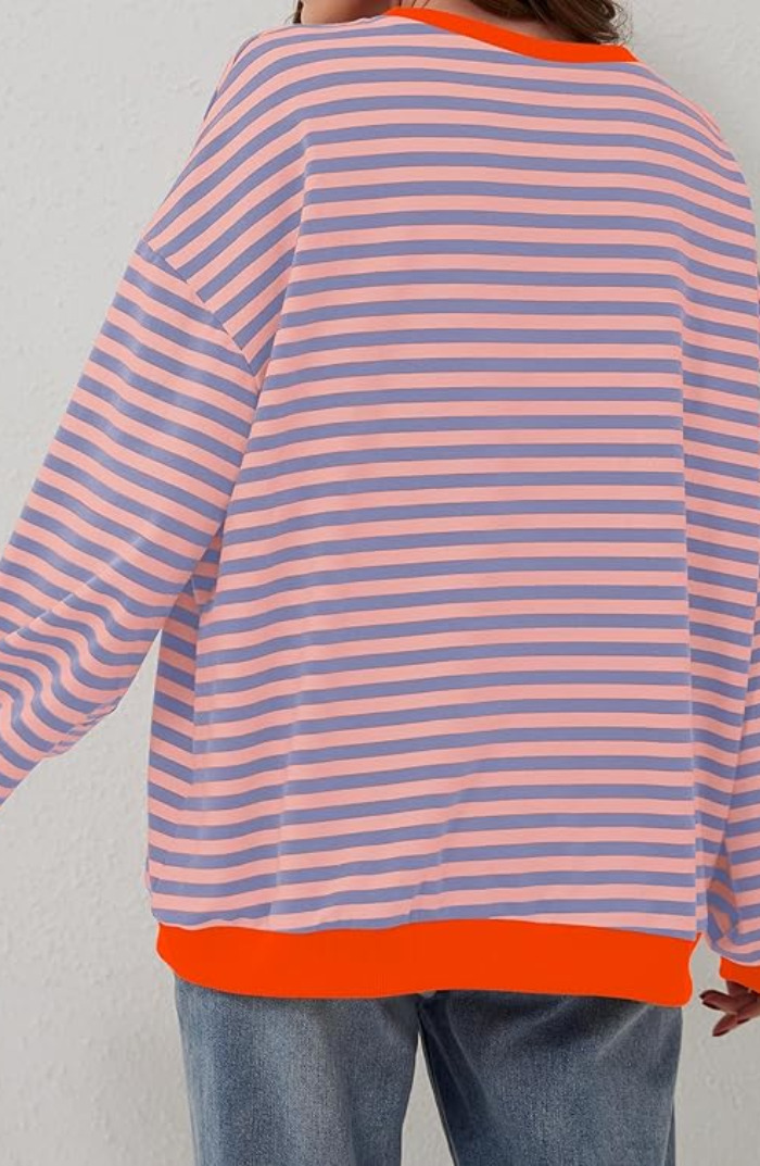 Gestreifter Pullover in Übergröße