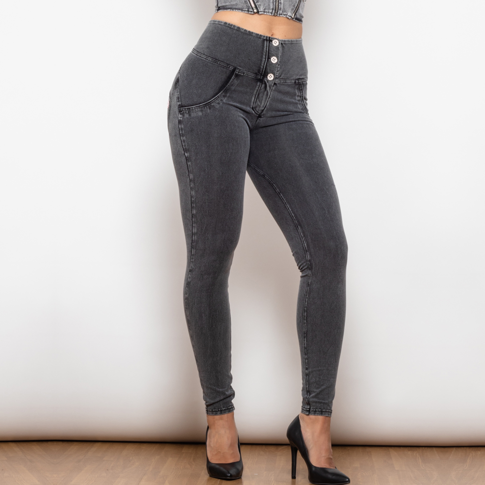 Hochtaillierte Röhrenjeans für Damen