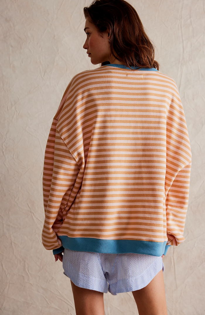 Gestreifter Pullover in Übergröße