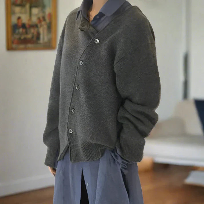 Weiche Strickjacke mit Diagonaler Knopfleiste