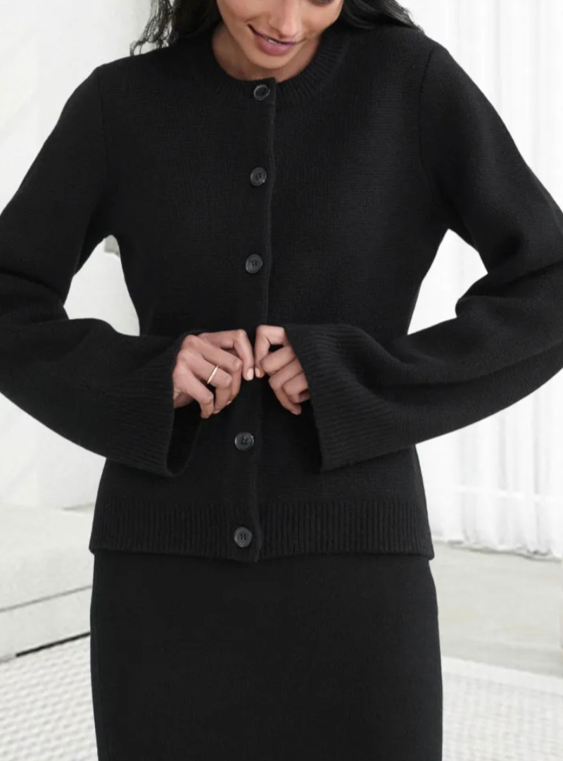 Paris - Elegante Strickjacke mit Knopfverschluss für Frauen