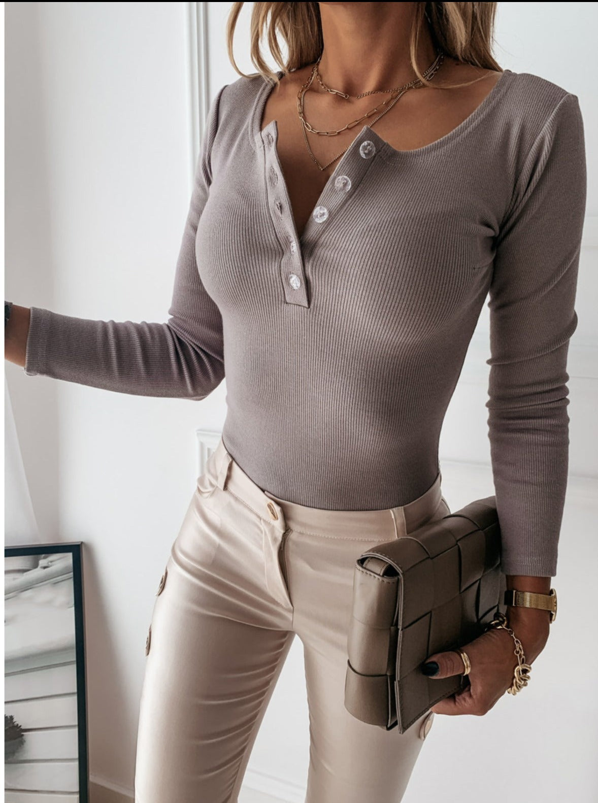 Carin Geripptes Henley Tee - Lozenda