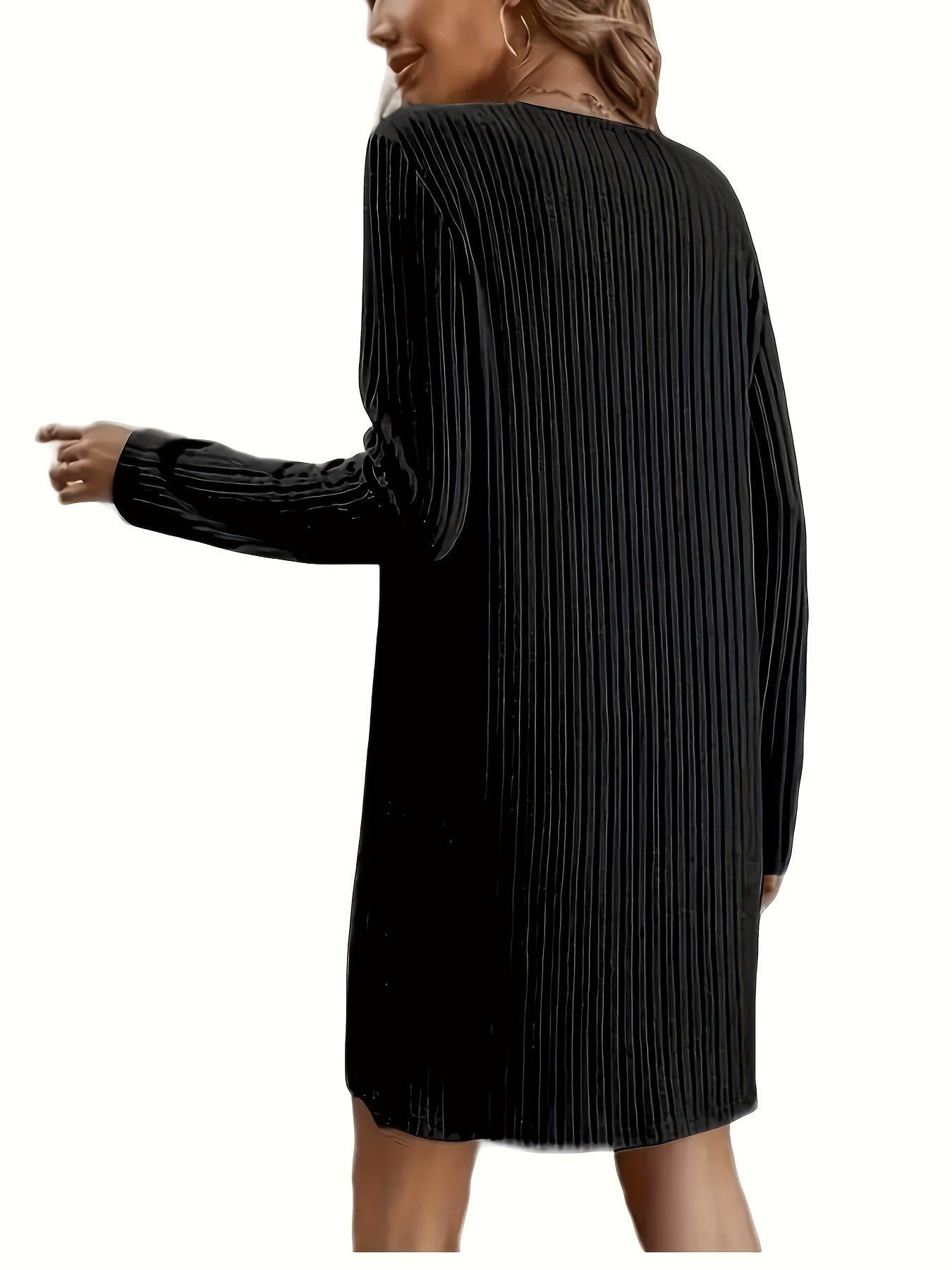 Schlichtes Strickkleid mit V-Ausschnitt