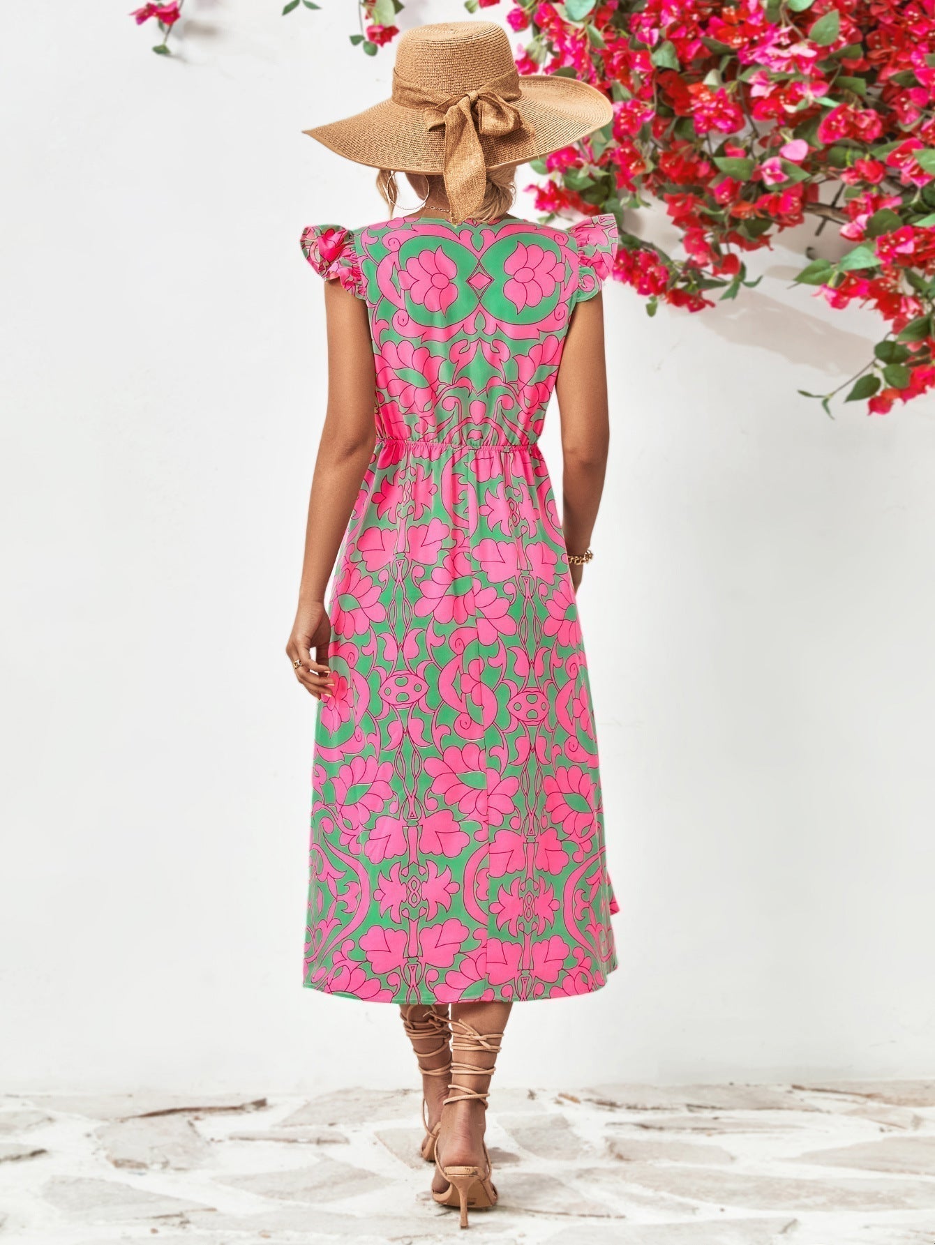 Damen Blumenkleid Mit Zartem V-Ausschnitt Und Kurzen Ärmeln - Mia-4
