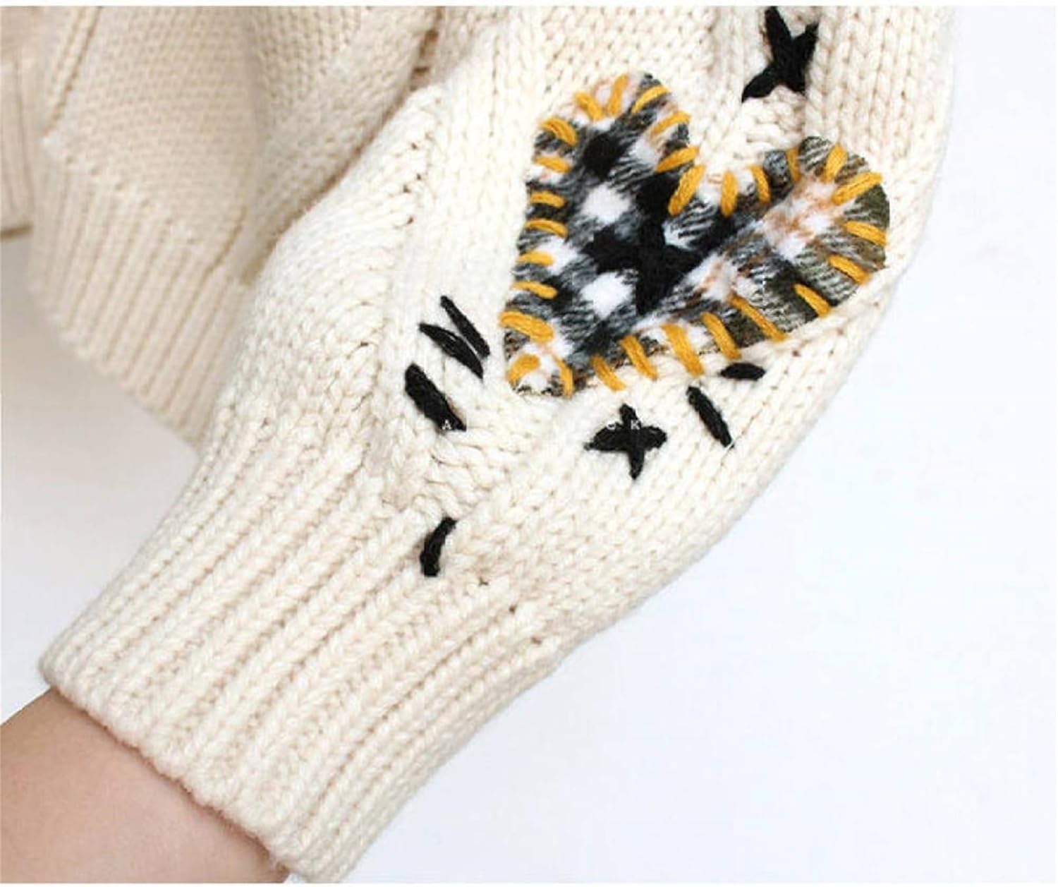 Strickjacke mit patchwork-akzenten