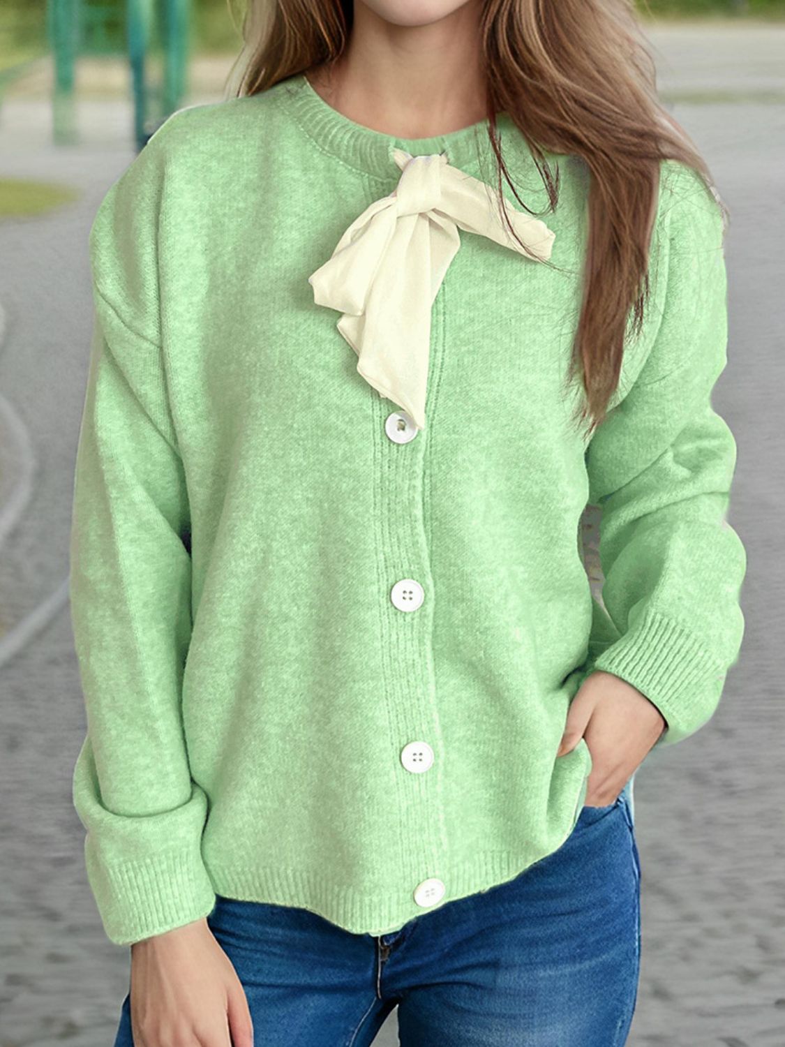 Alisa - Gestrickte Bluse mit langen Ärmeln und Strickjacke