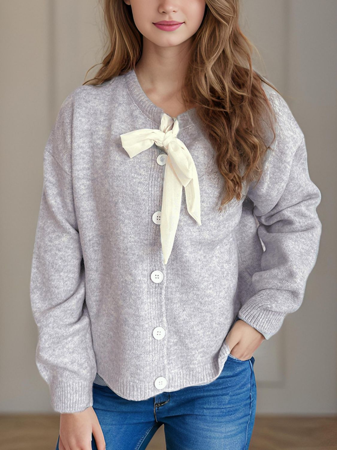 Alisa - Gestrickte Bluse mit langen Ärmeln und Strickjacke