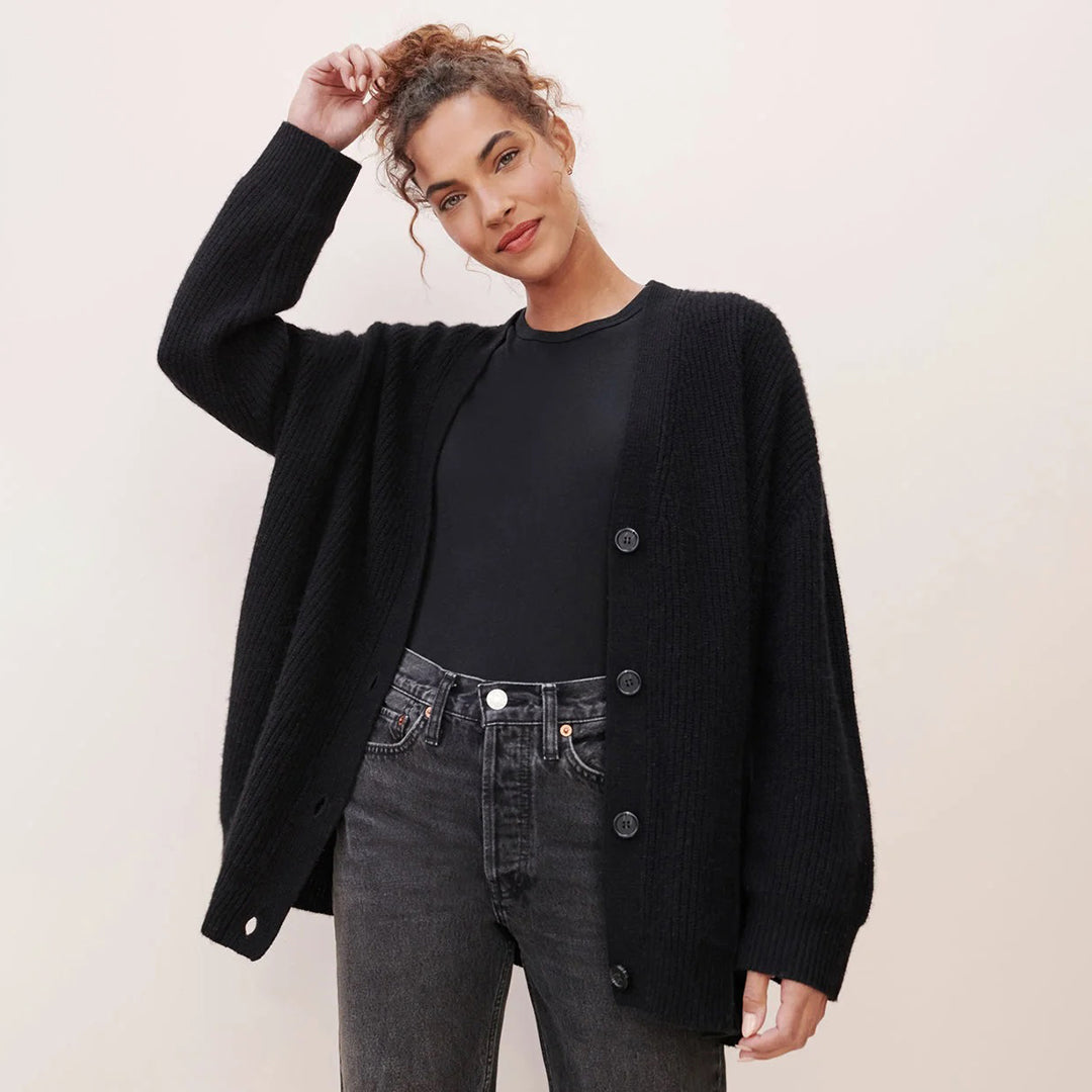Weiche Strickjacke für Frauen in Übergröße mit kuscheligen Schichten