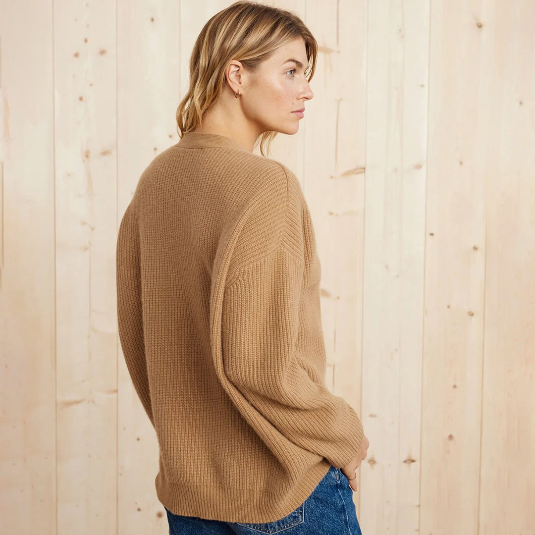 Weiche Strickjacke für Frauen in Übergröße mit kuscheligen Schichten