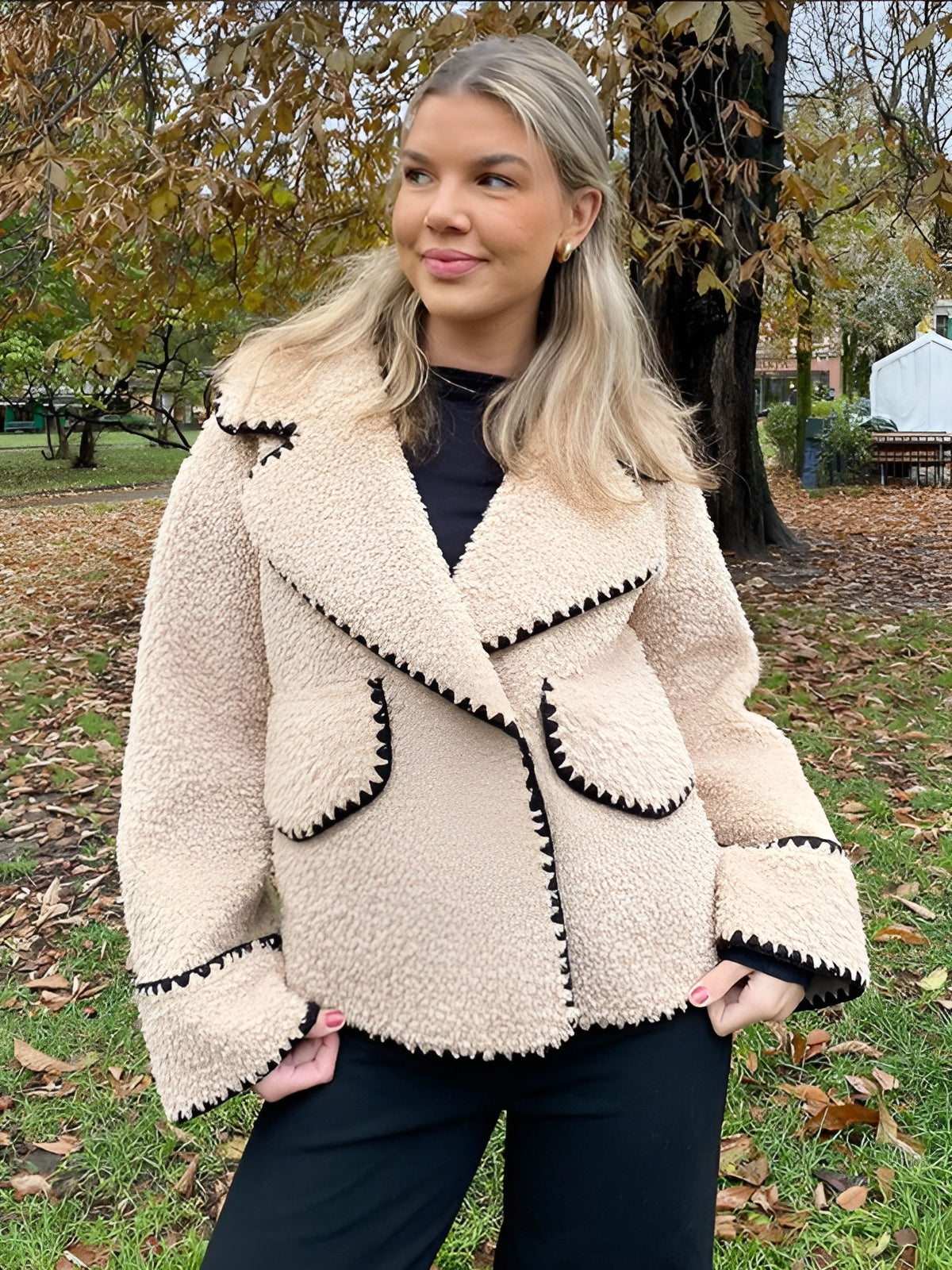 Eve - Teddy Fliegerjacke mit Kontrastnähten