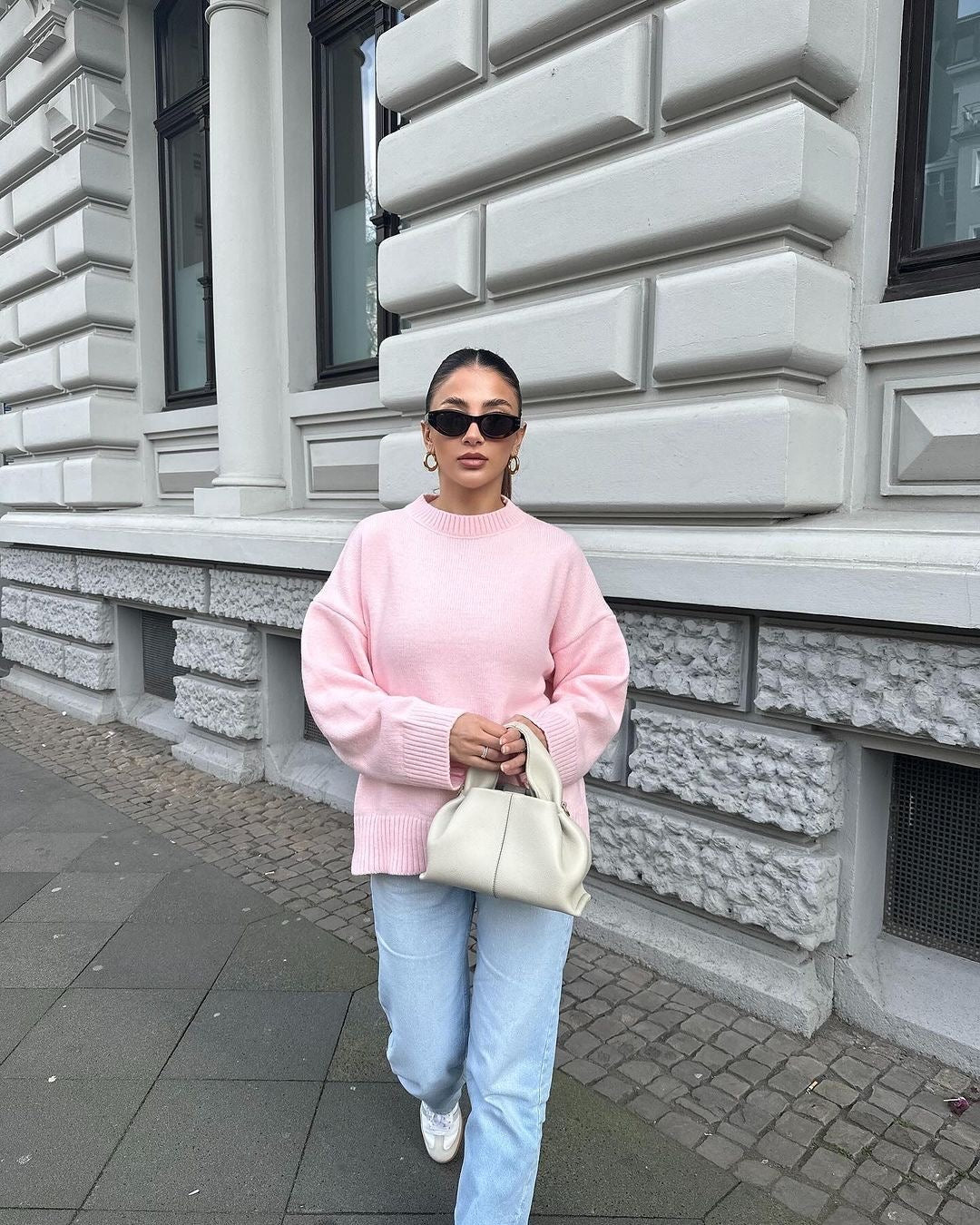 Elizabeth - Trendiger Oversize-Pullover in Rosa