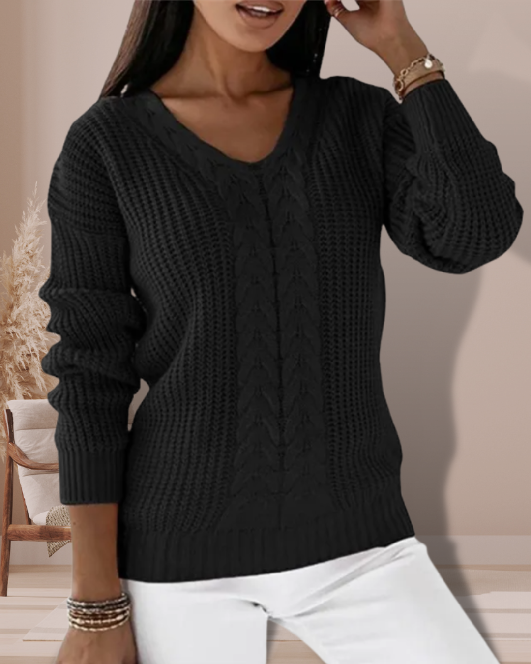 Eleganter gestrickter Pullover mit V-Ausschnitt