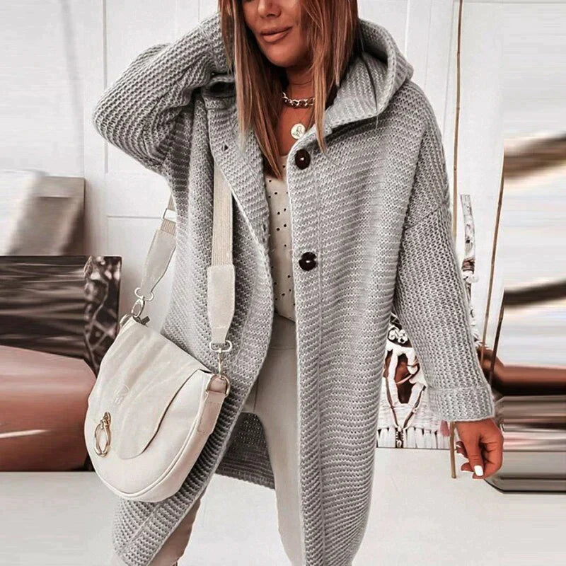 Lena - Lange warme Strickjacke mit Kapuze