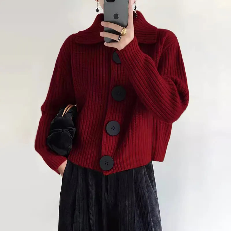 Elegante Strickjacke mit Knopfverschluss