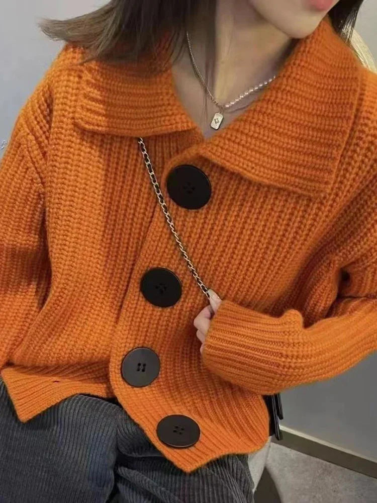 Elegante Strickjacke mit Knopfverschluss