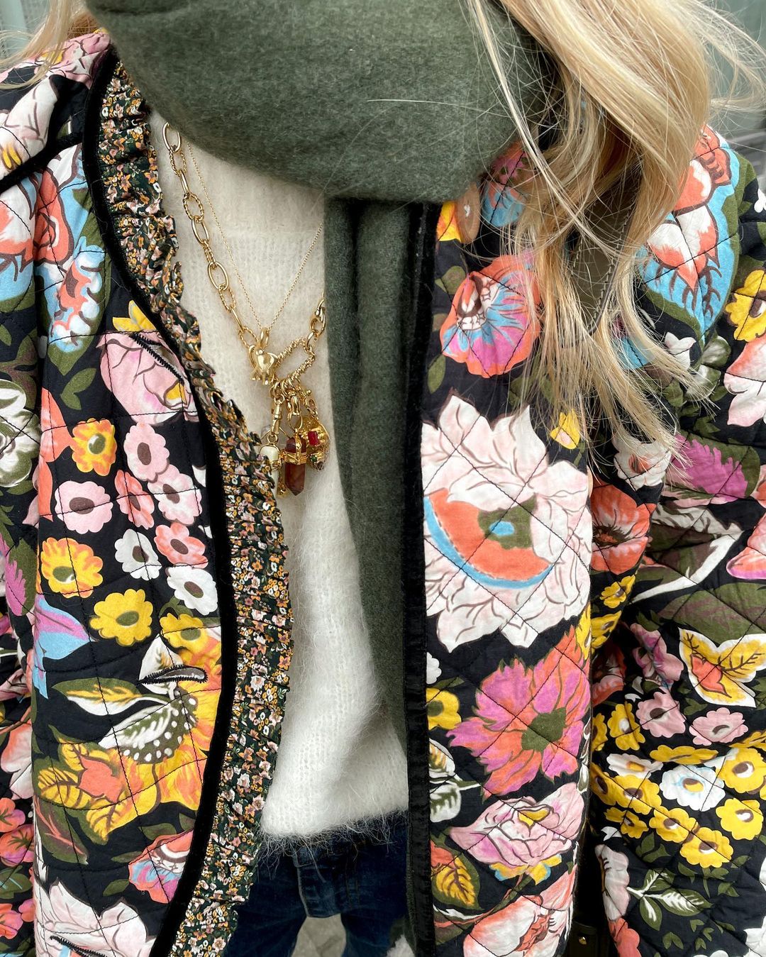 Capri - Gefütterte Damenjacke mit Blumenmuster