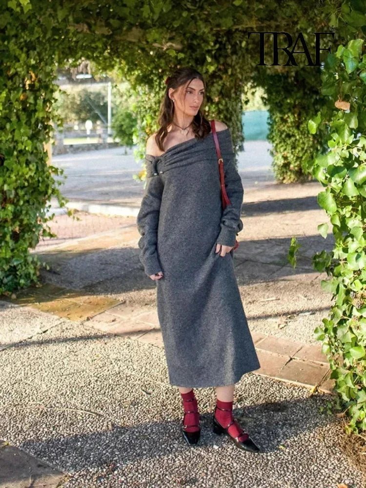 Strickkleid Damen mit Schrägem Ausschnitt