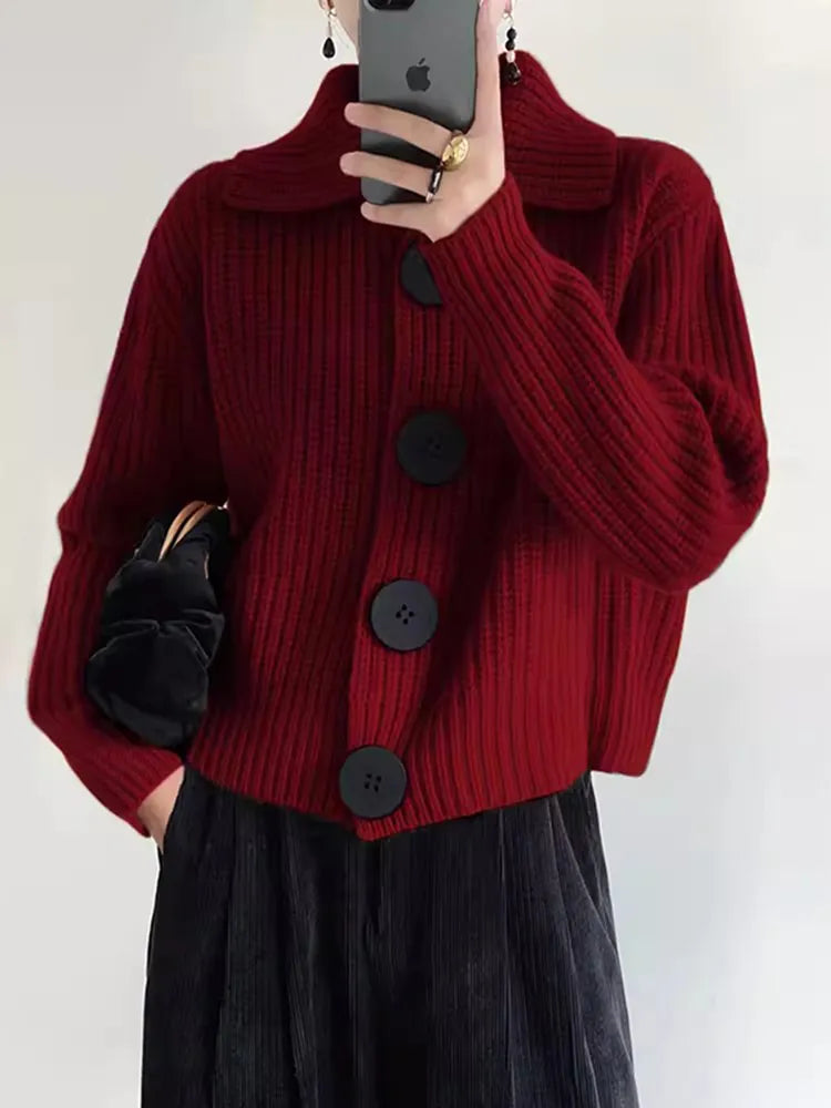 Elegante Strickjacke mit Knopfverschluss