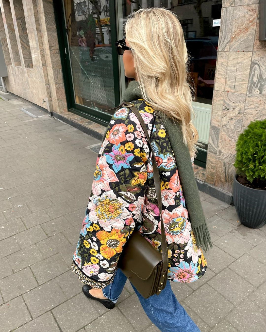 Capri - Gefütterte Damenjacke mit Blumenmuster