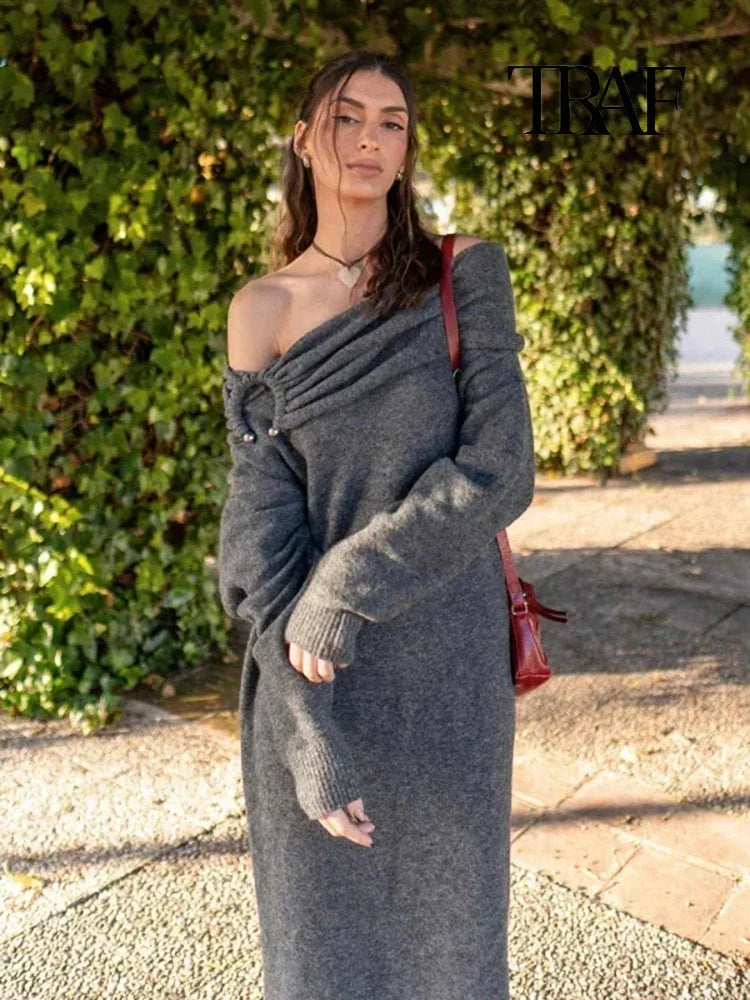 Strickkleid Damen mit Schrägem Ausschnitt