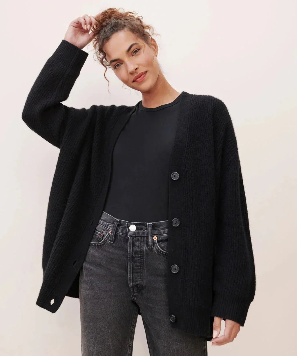 Strickjacke mit V-Ausschnitt