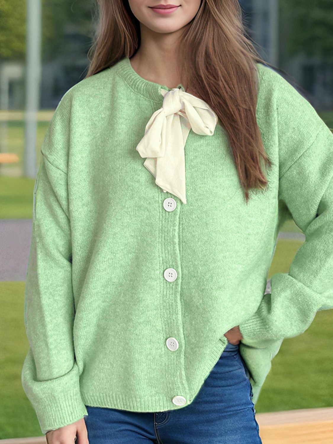 Alisa - Gestrickte Bluse mit langen Ärmeln und Strickjacke