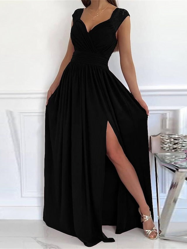 Exquisites Spitzenkleid