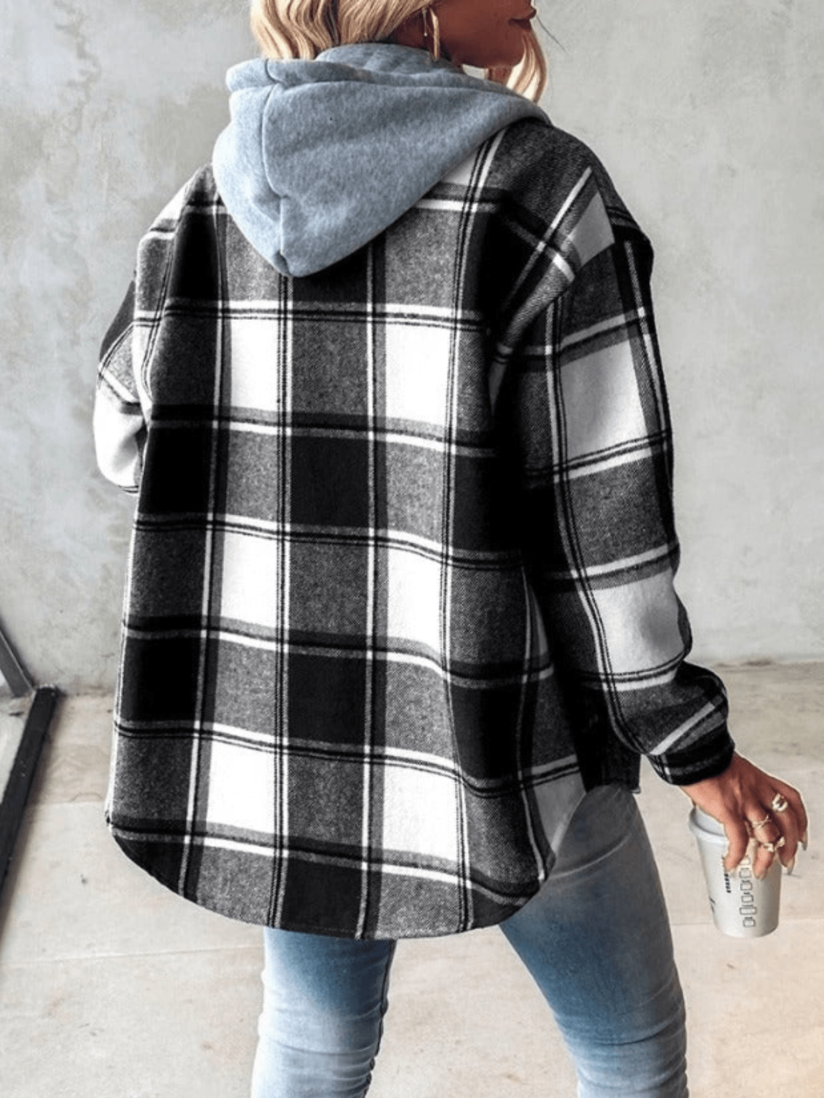 Trendige Damenbluse mit Karomuster