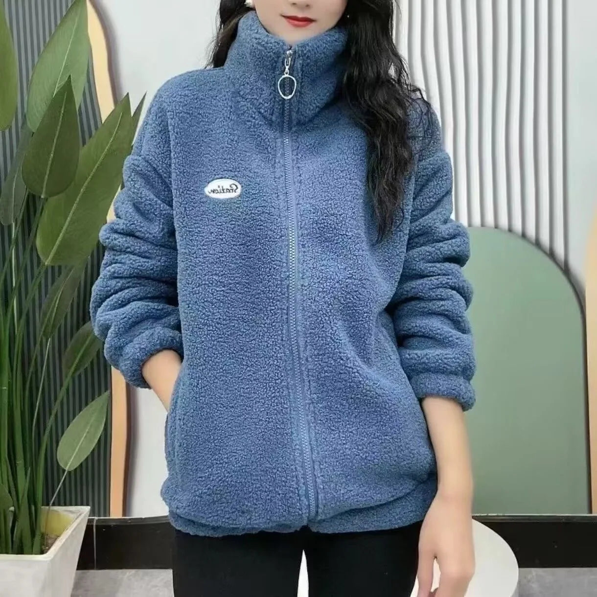 Lozenda -  Warme Winter-Fleecejacke für Damen