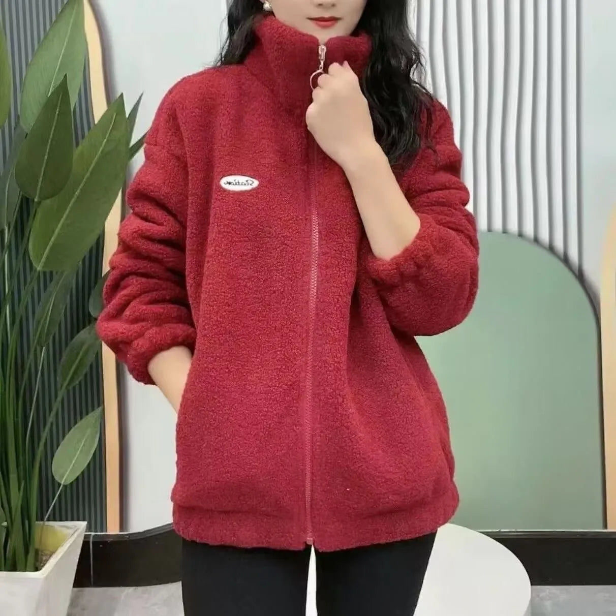 Lozenda -  Warme Winter-Fleecejacke für Damen