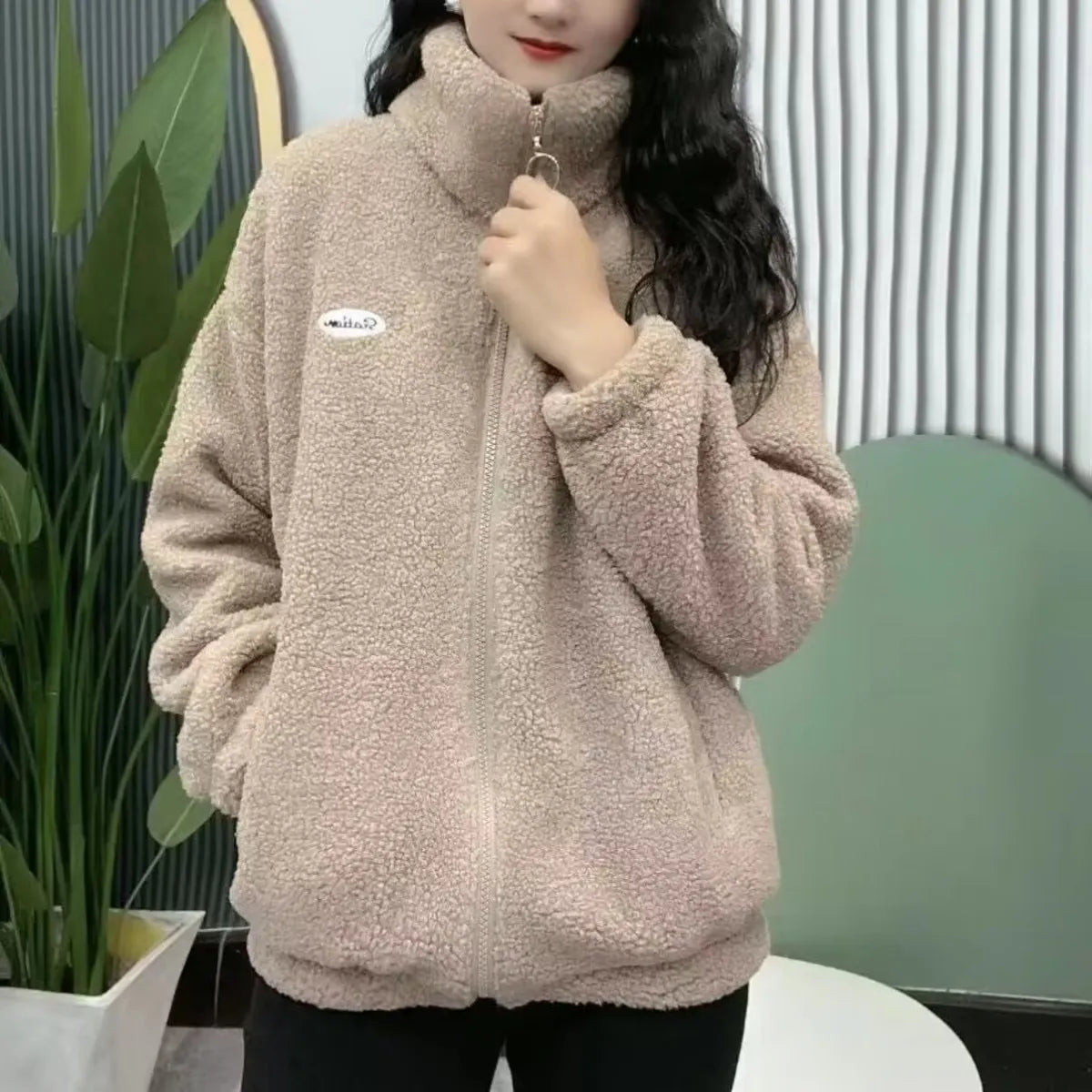 Lozenda -  Warme Winter-Fleecejacke für Damen